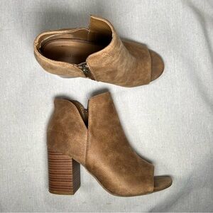 Bamboo Tab High Heel Open Toe Ankle Boots - Size 7